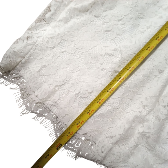 Lulu’s Women's White V Neck Scalloped Lace Zip Back Backless Halter Dress XL - Picture 7 of 9